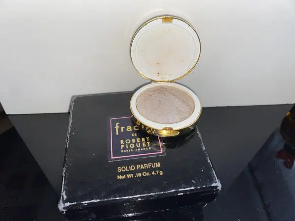 Robert Piguet Fracas Solid Parfum - Image 9