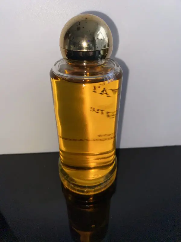 Max Factor Privat Eau de Cologne 59 ml - Image 3