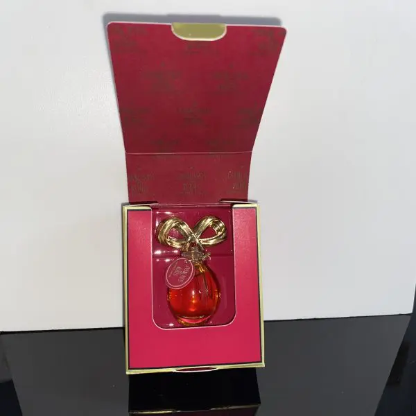 Elizabeth Taylor Diamonds and Rubies Eau de Toilette - Image 4