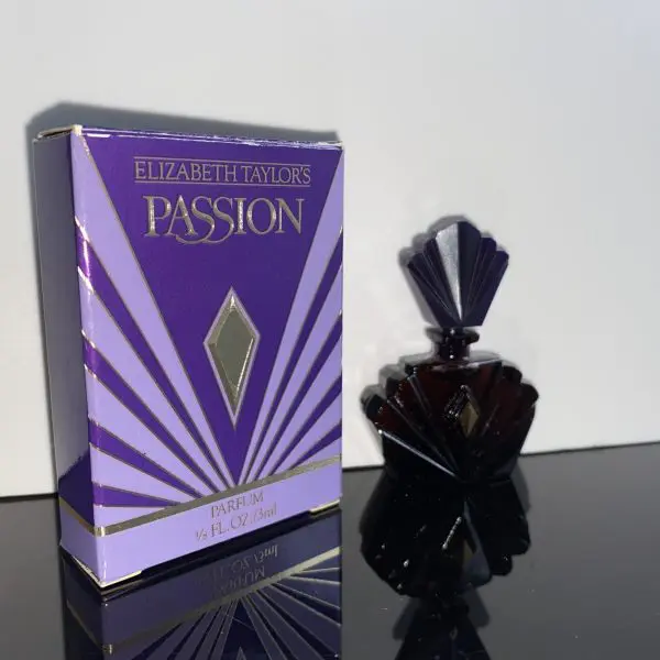 Elizabeth Taylor Passion čistý parfém 3 ml