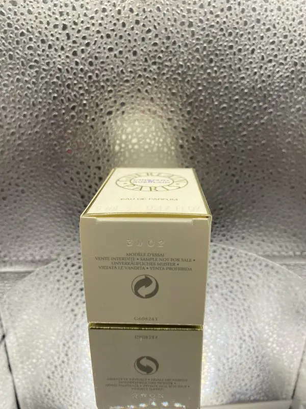 Guerlain L Instant Eau de Parfum 5 ml - Image 4