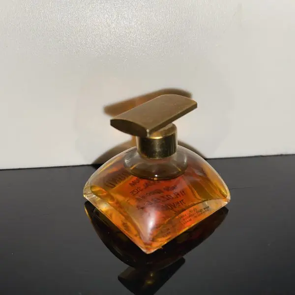 Estee Lauder - Image 10