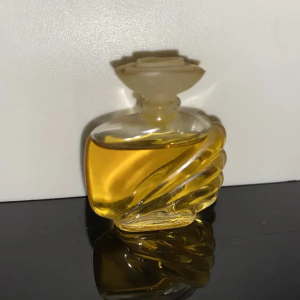 Estee Lauder - Image 9