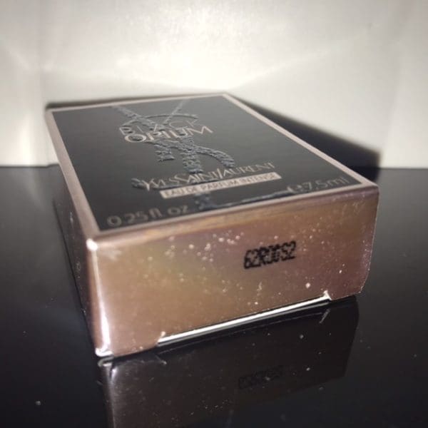 Yves Saint Laurent  Opium Black Eau de Parfum Intense  7,5 ml - Obrázek 5