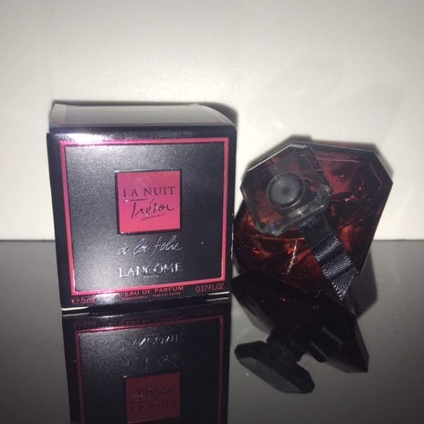 Lancôme  La Nuit Trésor à la Folie  L´Eau de Parfum 5 ml Rok: 2018