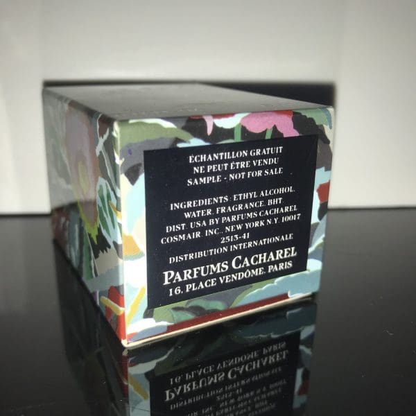Cacharel  Lou Lou  Eau de Parfum  5 ml - Obrázek 5