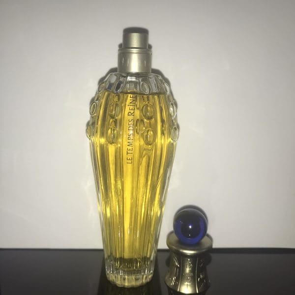 Le Monde en Parfum  Le Temps des Reines  Eau de Toilette  75 ml  Vapo