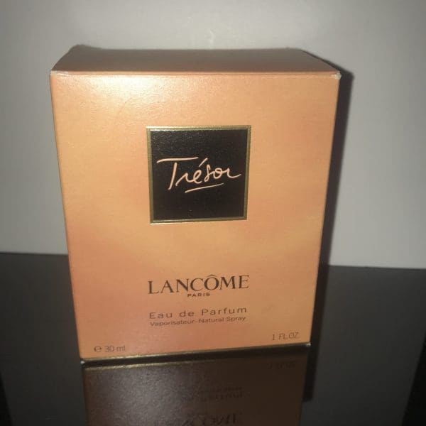 Rezervace: Lancôme  Trésor  Eau de Parfum  30 ml  Vapo - Obrázek 9