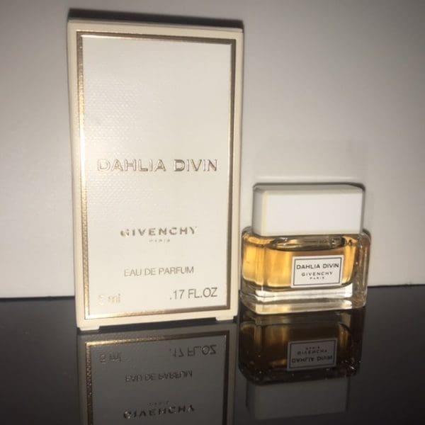 Givenchy   Dahlia Divin  Eau de Parfum 5 ml