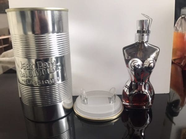 Jean Paul GaultierClassiqueEau de Toillete30 mlLIMITOVANÁ EDICEVČ. BOXU - Obrázek 4