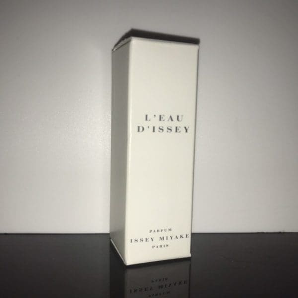 Issey Miyake  L'Eau D'Issey  čistý parfém  3 ml - Obrázek 2