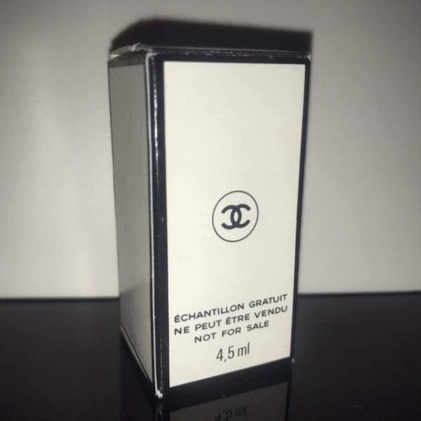 Chanel  N°19  Eau de Toilette  4,5 ml - Obrázek 6