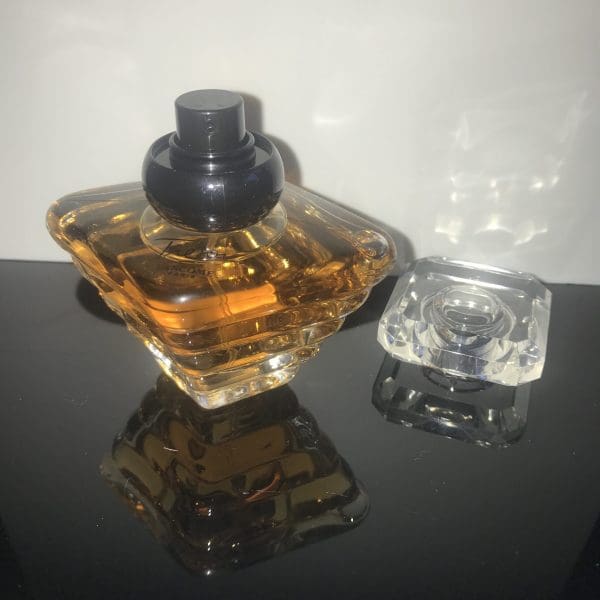 Rezervace: Lancôme  Trésor  Eau de Parfum  30 ml  Vapo - Obrázek 3