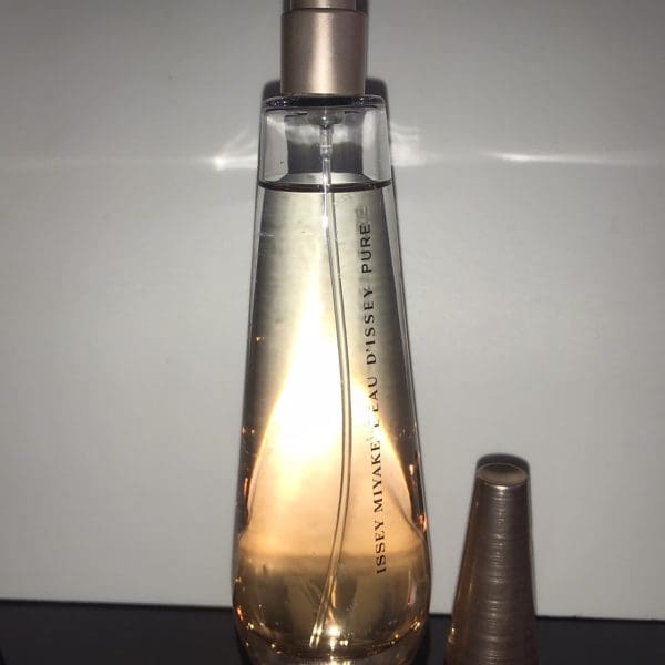 Issey MiyakeL'Eau d'Issey Pure (Nectar de Parfum) Eau de Parfum 90 ml - Obrázek 4