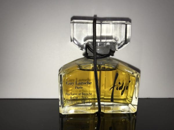 Guy Laroche  Fidji