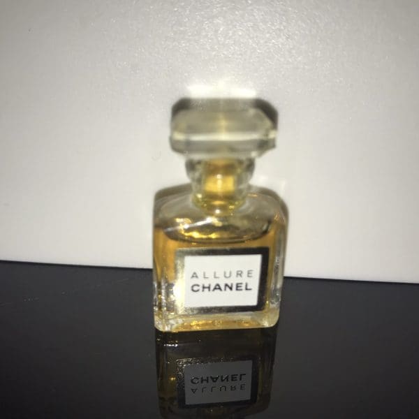 Chanel Allure  čistý parfém