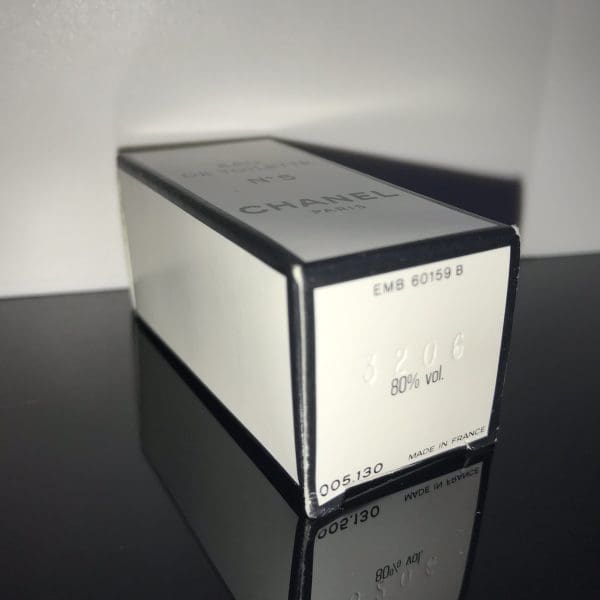 Chanel No. 5 Eau de Toilette 4 ml nestárnoucí klasika - Obrázek 4