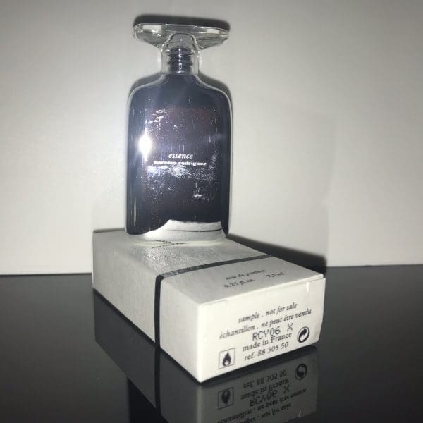 Narciso Rodriguez EssenceEau de Parfum  7,5 ml - Obrázek 3