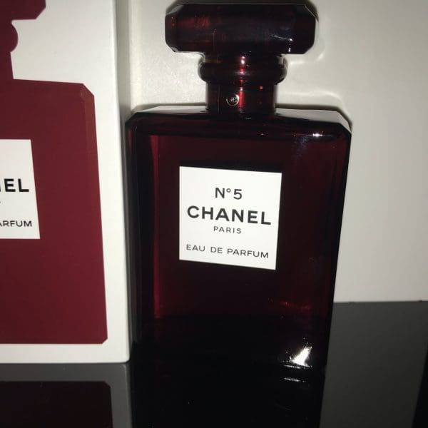 Chanel  No. 5 Red Edition  Eau de Parfum  100 ml - Obrázek 9