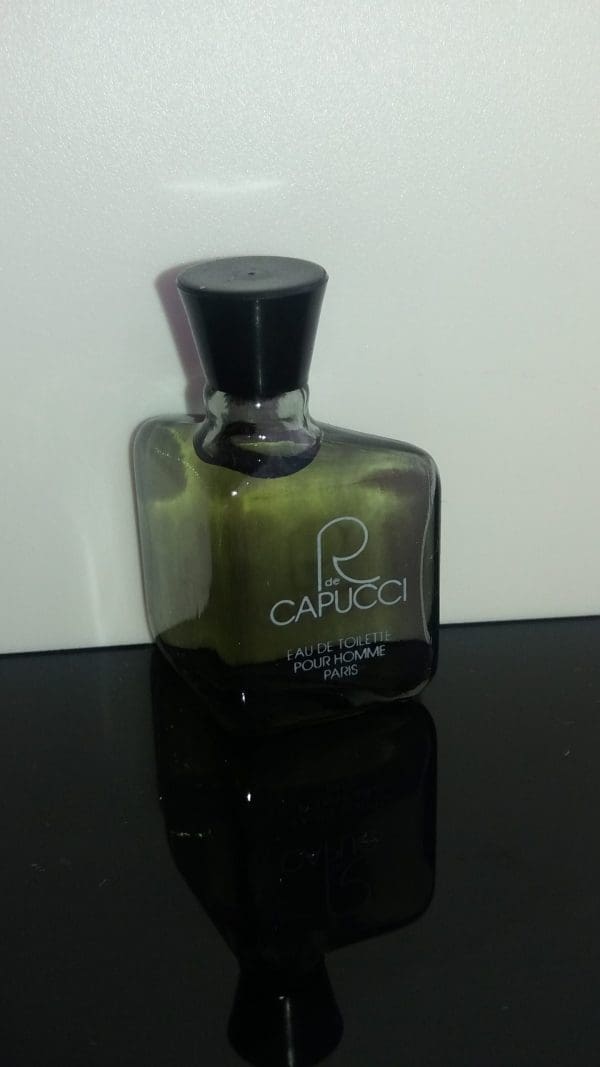 Roberto Capucci  R de Capucci