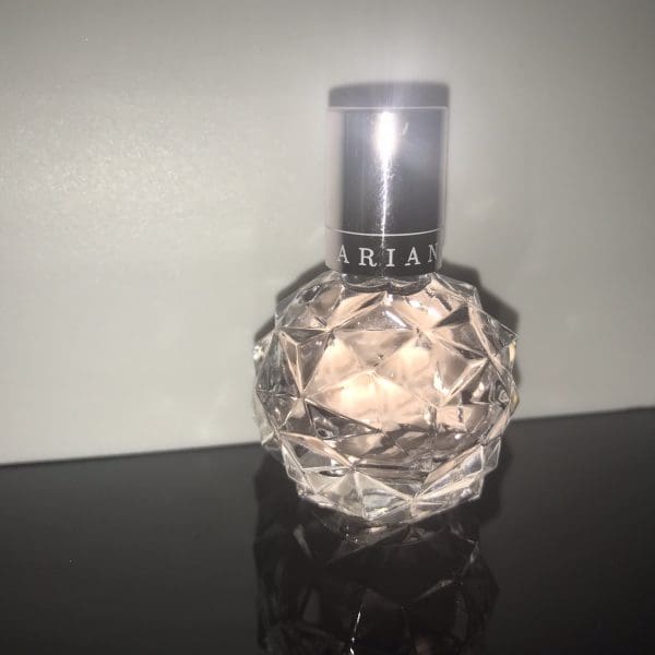 Ariana Grande  Ari  čistý parfém  7,5 ml