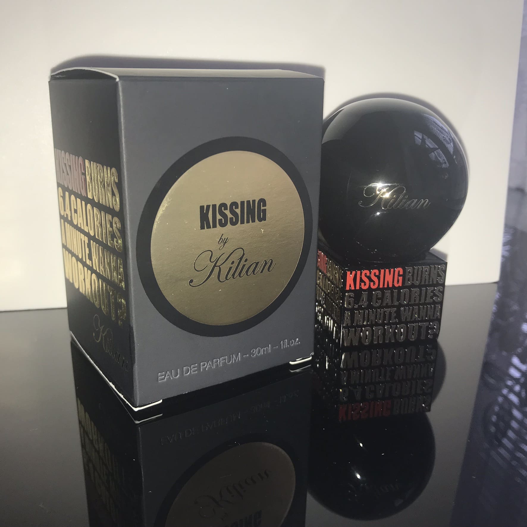 PRODÁNO: By Kilian Kissing Burns 6.4 Calories A Minute. Wanna Workout? Eau de Parfum 30 ml LUXUS - Obrázek 4