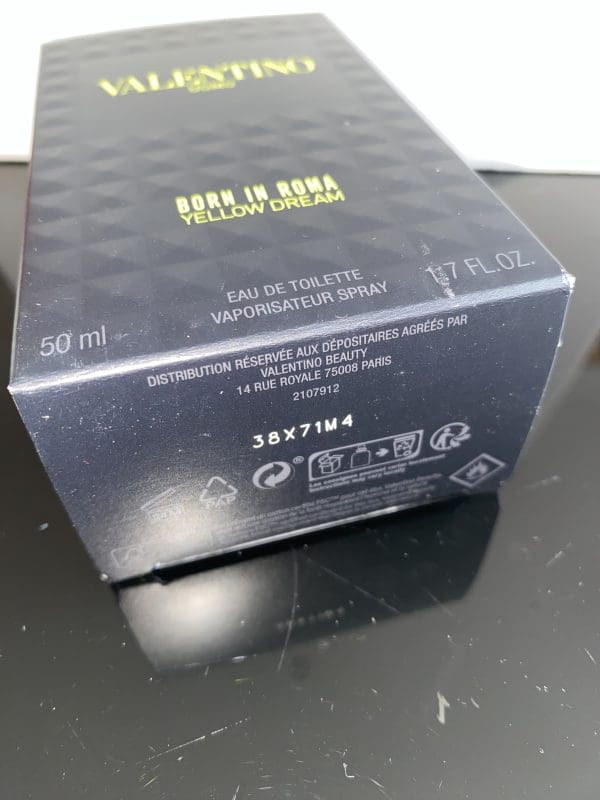 Valentino Uomo Born In Roma Yellow Dream Eau de Toilette 50 ml - Obrázek 9