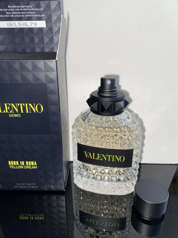Valentino Uomo Born In Roma Yellow Dream Eau de Toilette 50 ml - Obrázek 4
