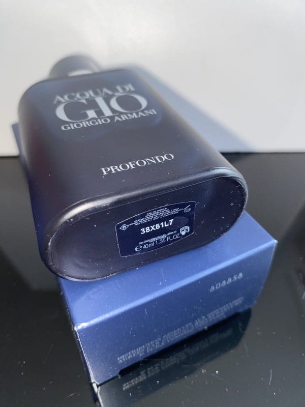 Giorgio Armani Acqua di Gio Profondo Eau de Parfum 40 ml - Obrázek 3