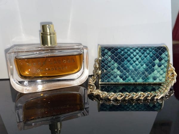 Marc Jacobs Divine Decadence Eau de Parfum 30 ml - Obrázek 4