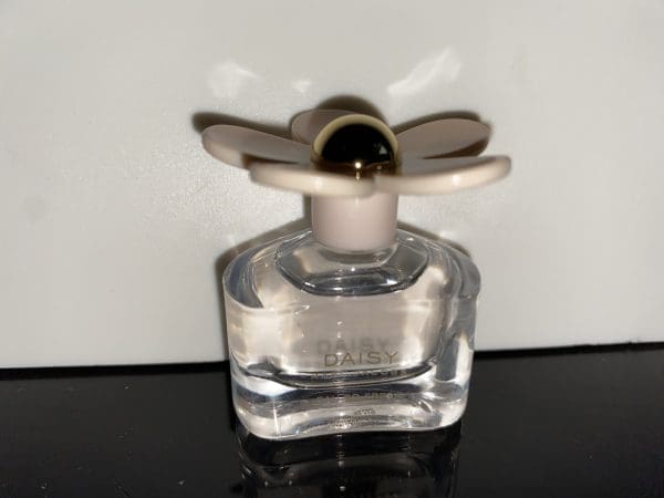 Marc Jacobs  Daisy Eau So Fresh  Eau de Toilette  4 ml  Vapo - Obrázek 5