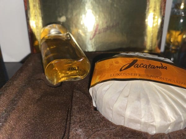Luxusní vintage sada Jacaranda EdC 25 ml + luxusní mýdlo100 g - Obrázek 3