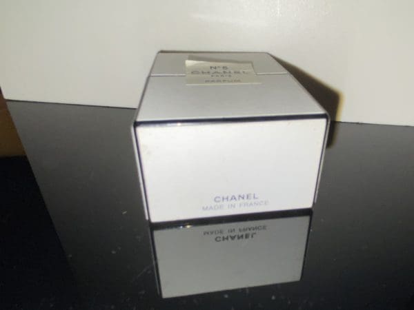 Chanel  N°5  čistý parfém  7,5 ml - Obrázek 10