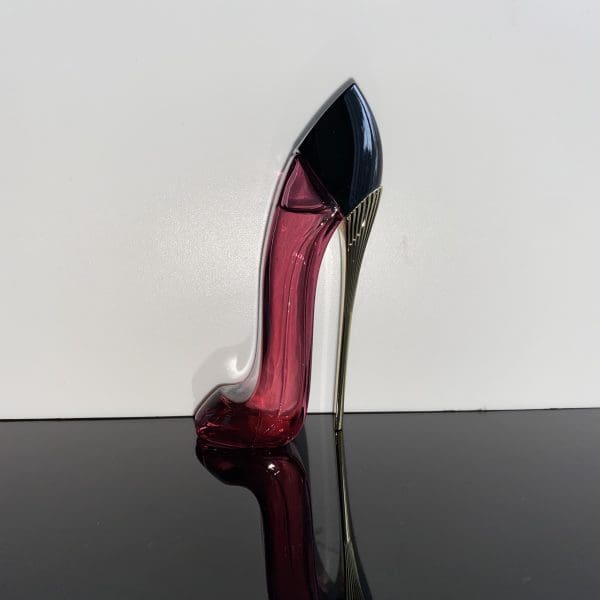 Carolina Herrera Very Good Girl čistý parfém - Obrázek 3