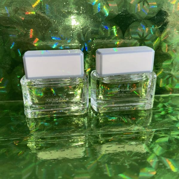 Givenchy Dahlia Noir Eau de Toilette 5 ml - Obrázek 5
