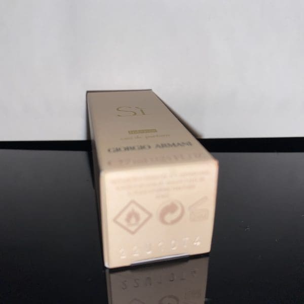 Giorgio Armani Sí Intense Eau de Parfum 7 ml - Obrázek 5