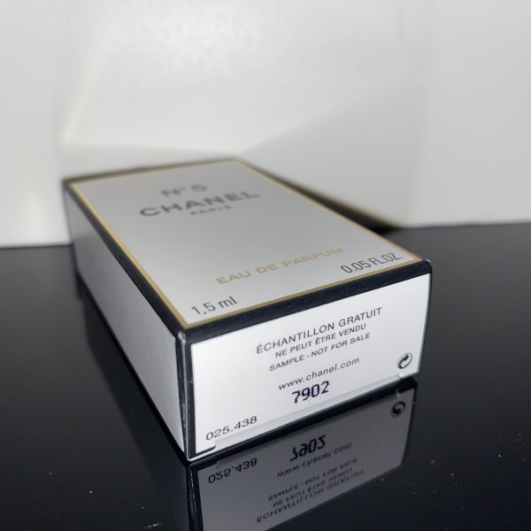 Chanel No. 5 Eau de Parfum 1,5 ml - Obrázek 5