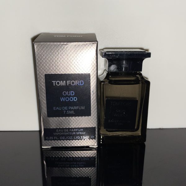 Tom Ford Oud Wood Eau de Parfum 7,5 ml - Obrázek 3