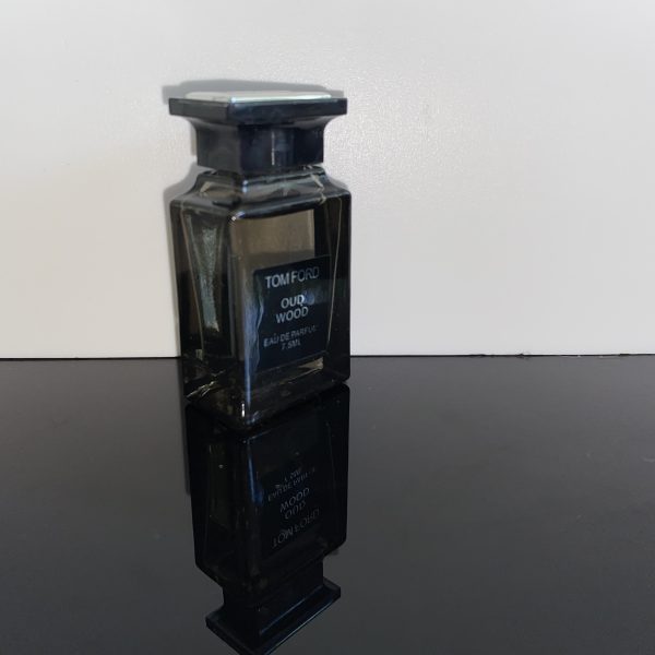Tom Ford Oud Wood Eau de Parfum 7,5 ml - Obrázek 2