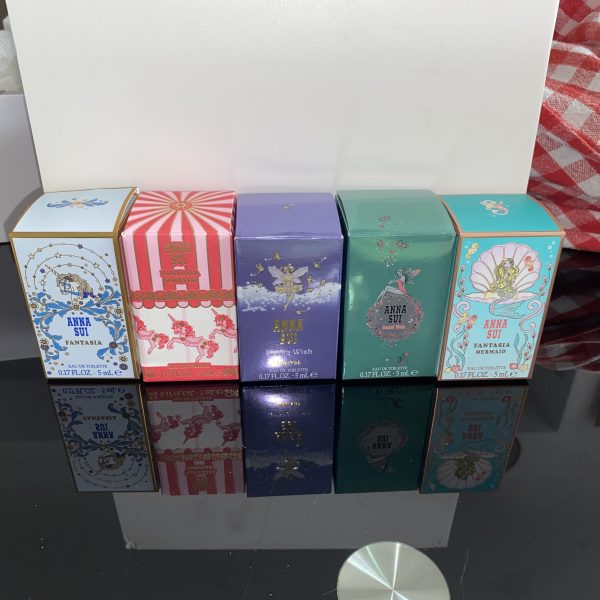 Anna Sui Secret Wish Lucky Wish Eau de Toilette 5 ml - Obrázek 2