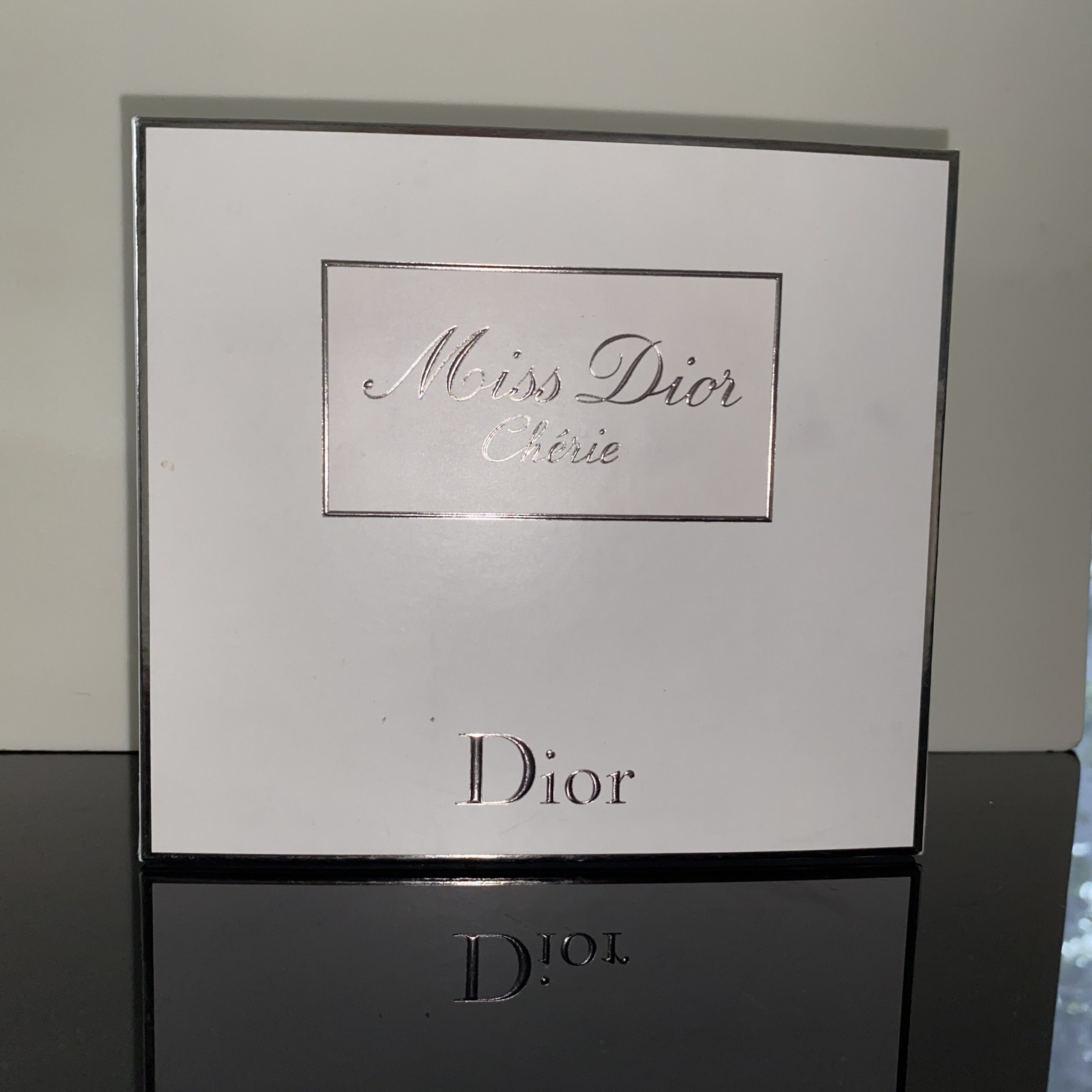 Christian Dior Miss Dior Chérie Eau De Toilette (2010) 5 ml - Obrázek 3