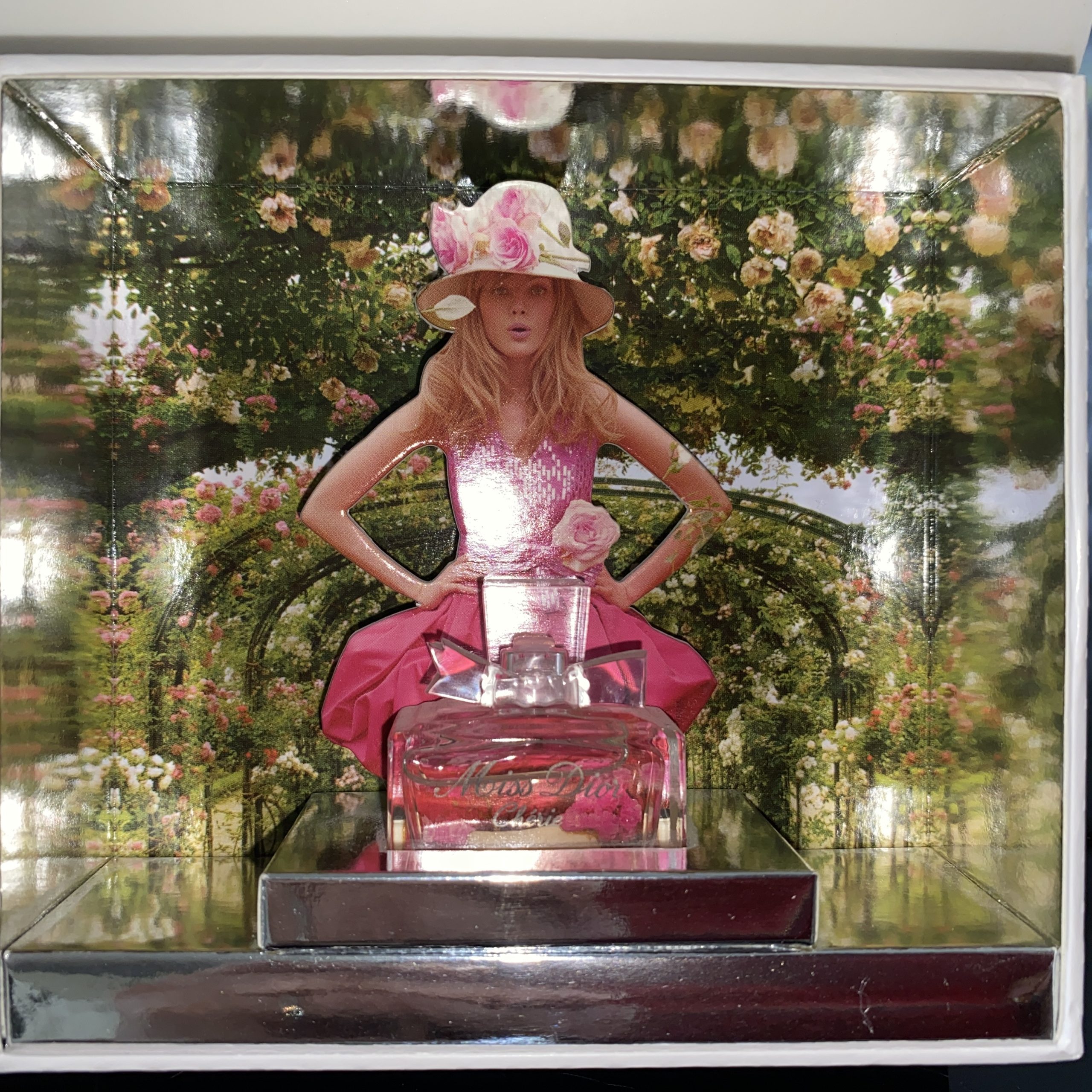 Christian Dior Miss Dior Chérie Eau De Toilette (2010) 5 ml - Obrázek 11